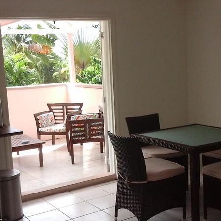 Appartement Les Pieds Dans L'Eau Le Gosier (Grande-Terre) Exterior foto