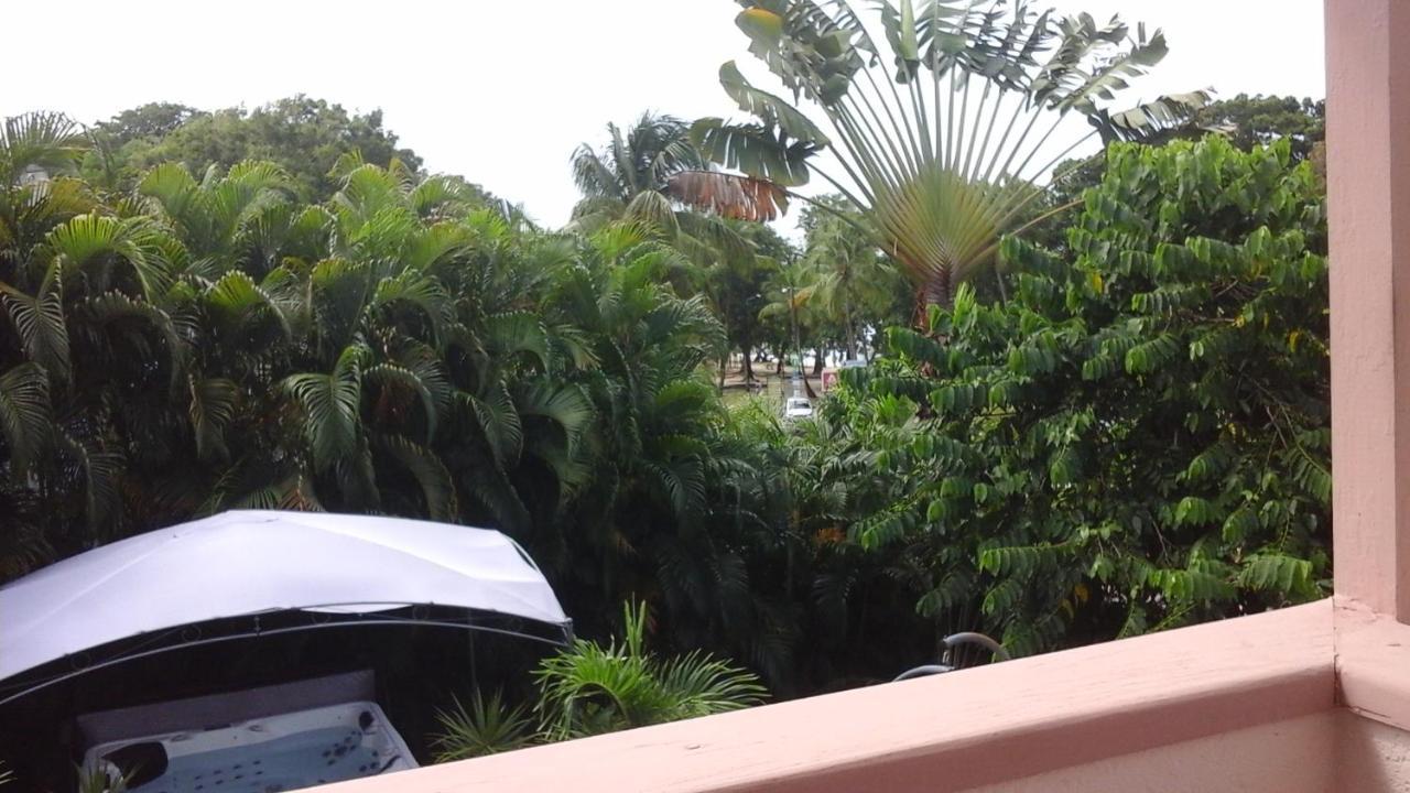 Appartement Les Pieds Dans L'Eau Le Gosier (Grande-Terre) Exterior foto